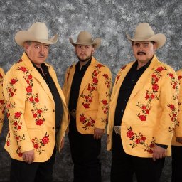 @Los Uracanes del Norte